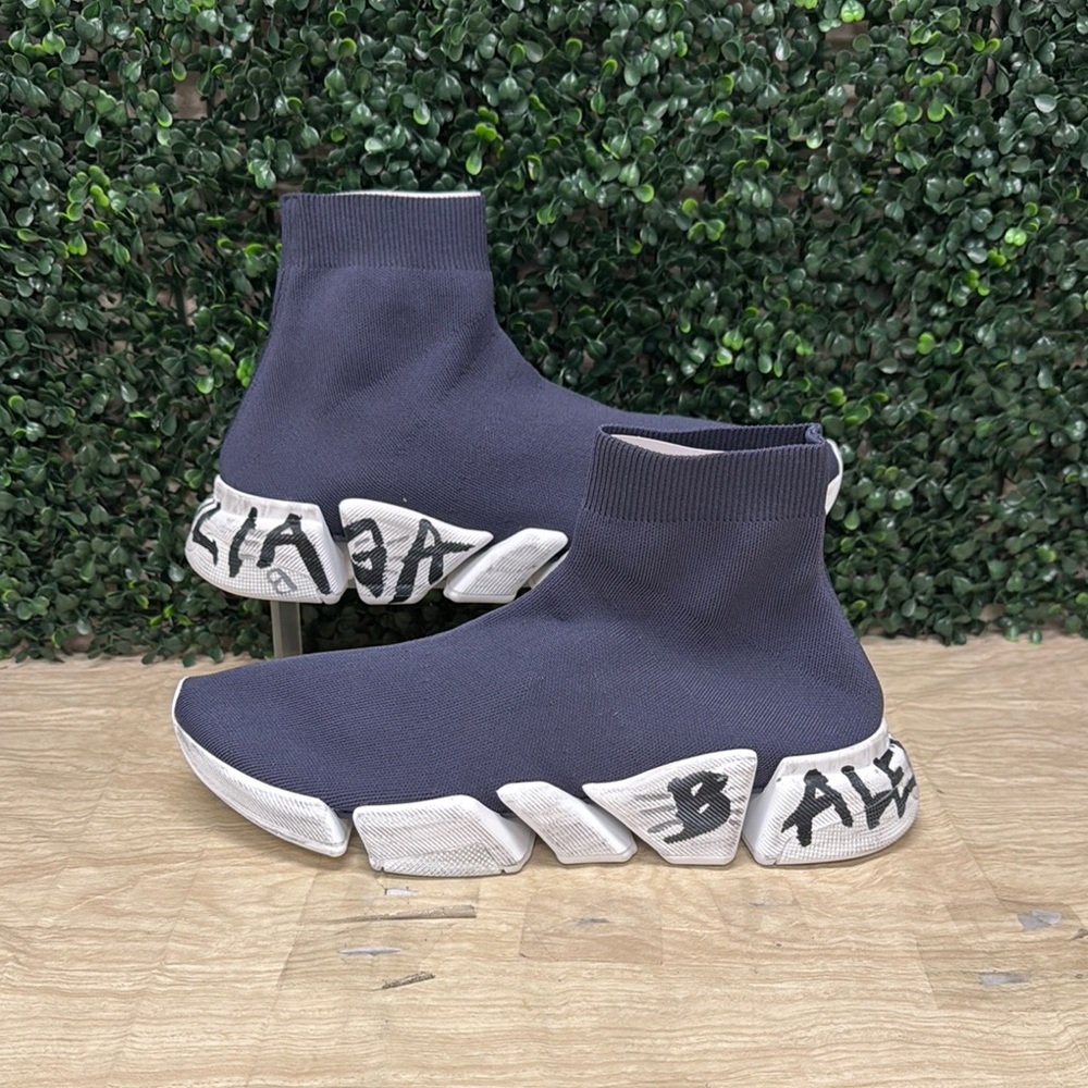 Balenciaga Speed 2.0 Graffiti Sole - M13